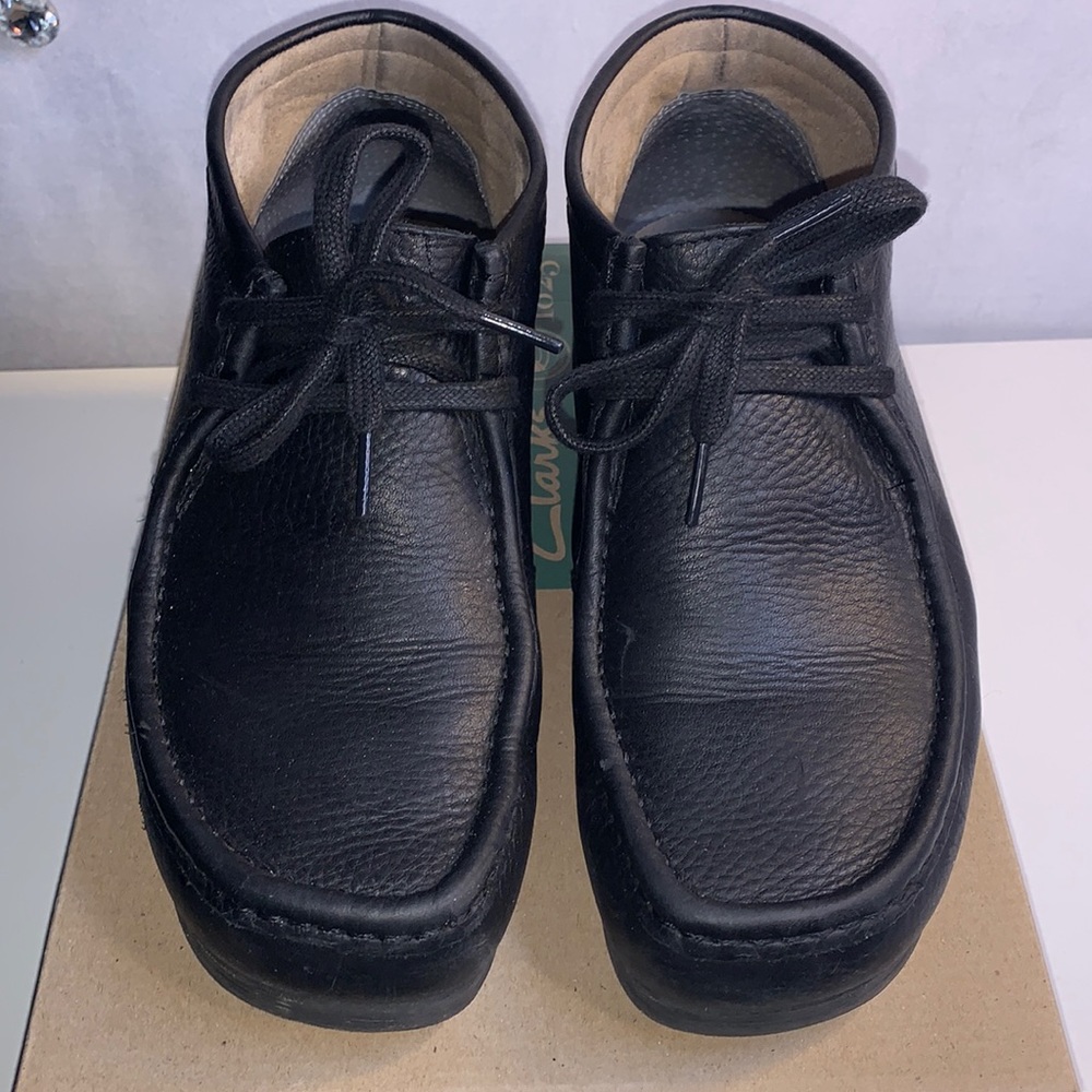 Clarks men’s shoes size 9
